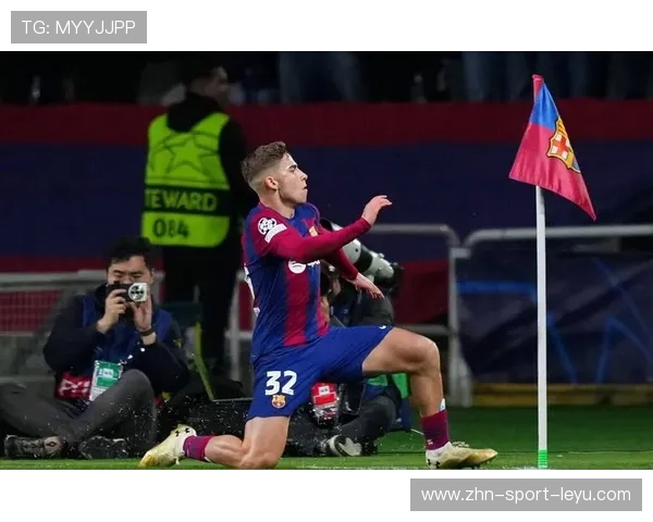 亚马尔禁区内冷静处理