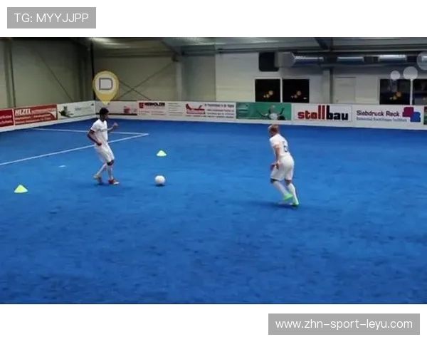 巴黎快速传切让对方难以形成有效阻挡